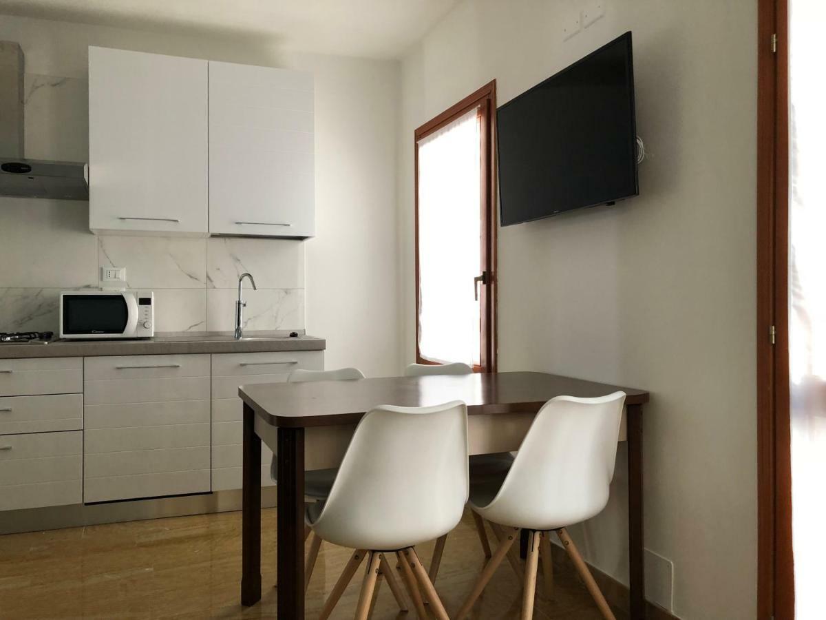Grazia'S Apartment キオッジャ エクステリア 写真
